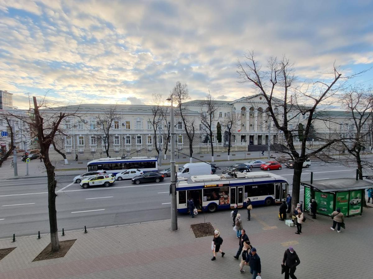 Stefan Cel Mare Boulevard Ultracentral Apartments In The Center Kischinau Exterior foto