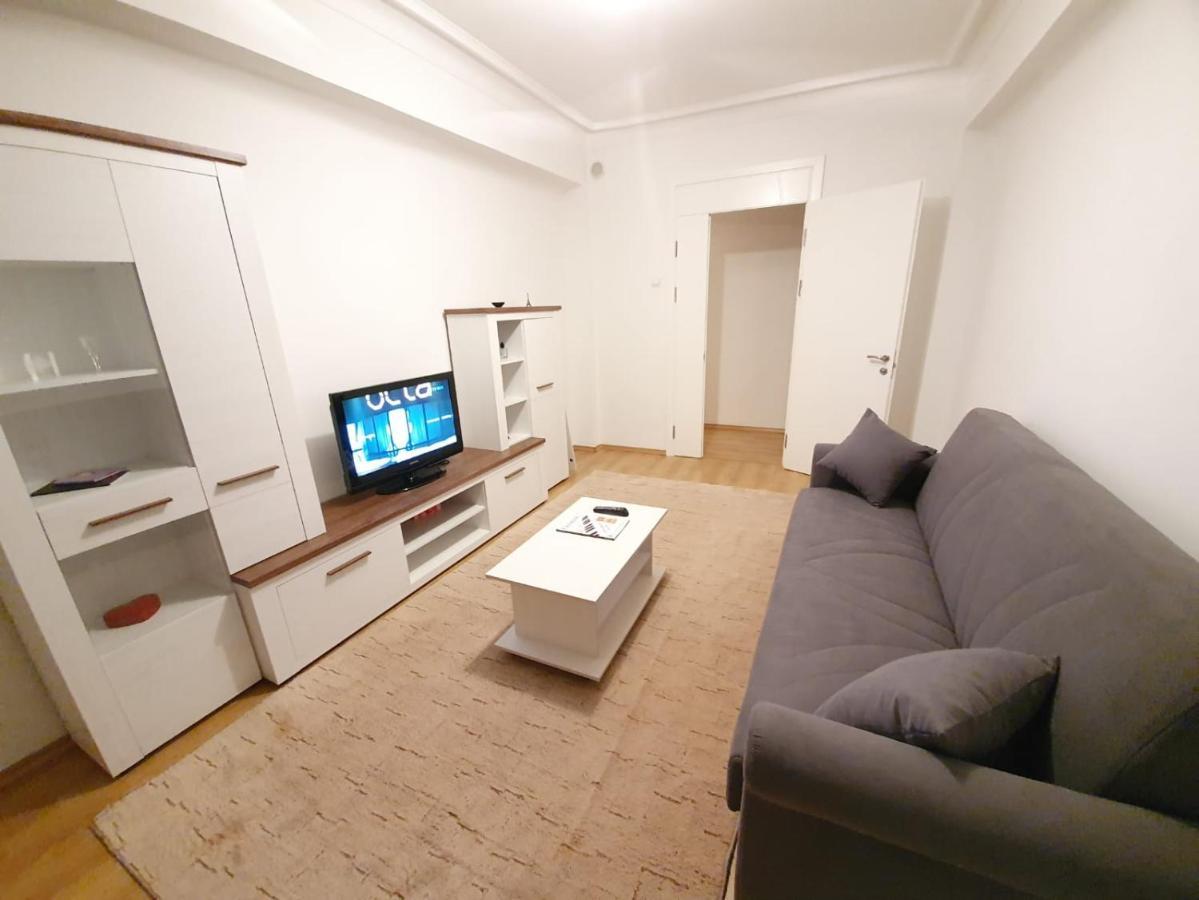 Stefan Cel Mare Boulevard Ultracentral Apartments In The Center Kischinau Exterior foto