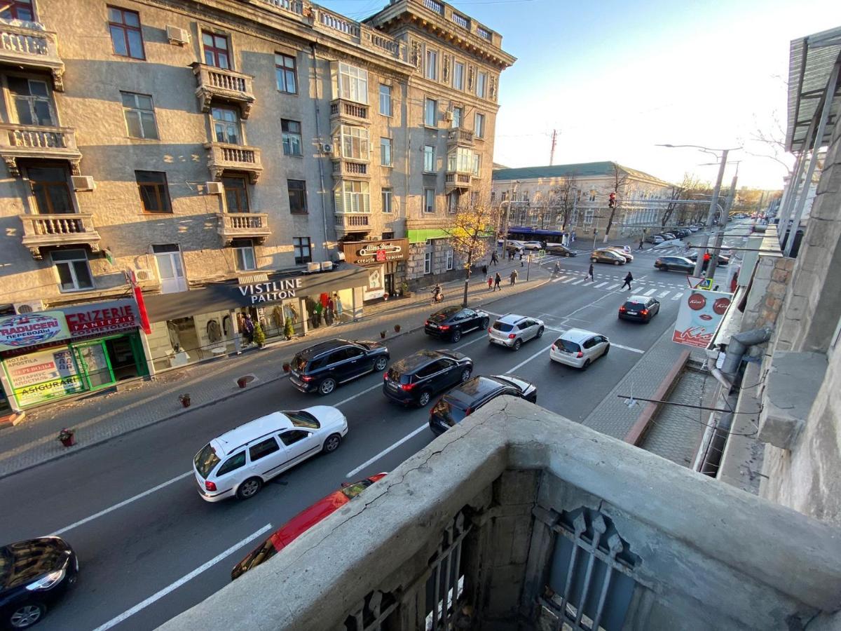 Stefan Cel Mare Boulevard Ultracentral Apartments In The Center Kischinau Exterior foto