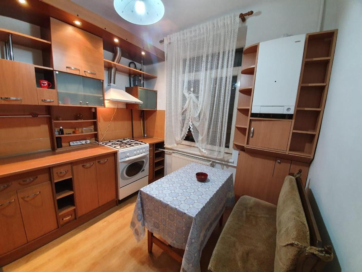 Stefan Cel Mare Boulevard Ultracentral Apartments In The Center Kischinau Exterior foto
